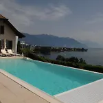 Corseaux Rooms-riviera