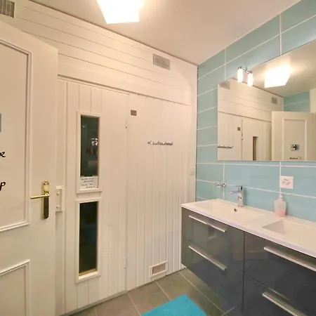 Corseaux Beach Rooms-Riviera Beach Apartments * Vevey
