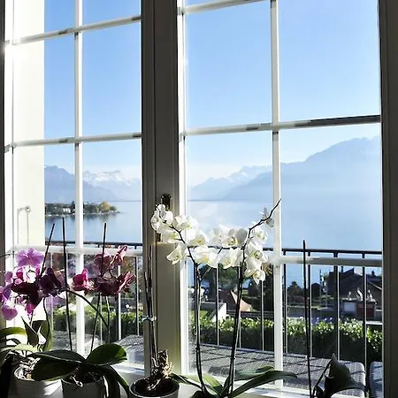 Gasthuis Corseaux Rooms-riviera 4*