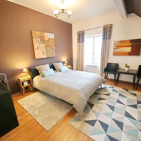 Гостевой дом Corseaux Rooms-riviera