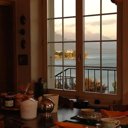 Corseaux Rooms-riviera