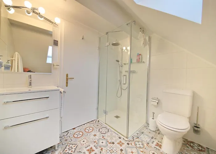 Pensión Corseaux Rooms-riviera 4*